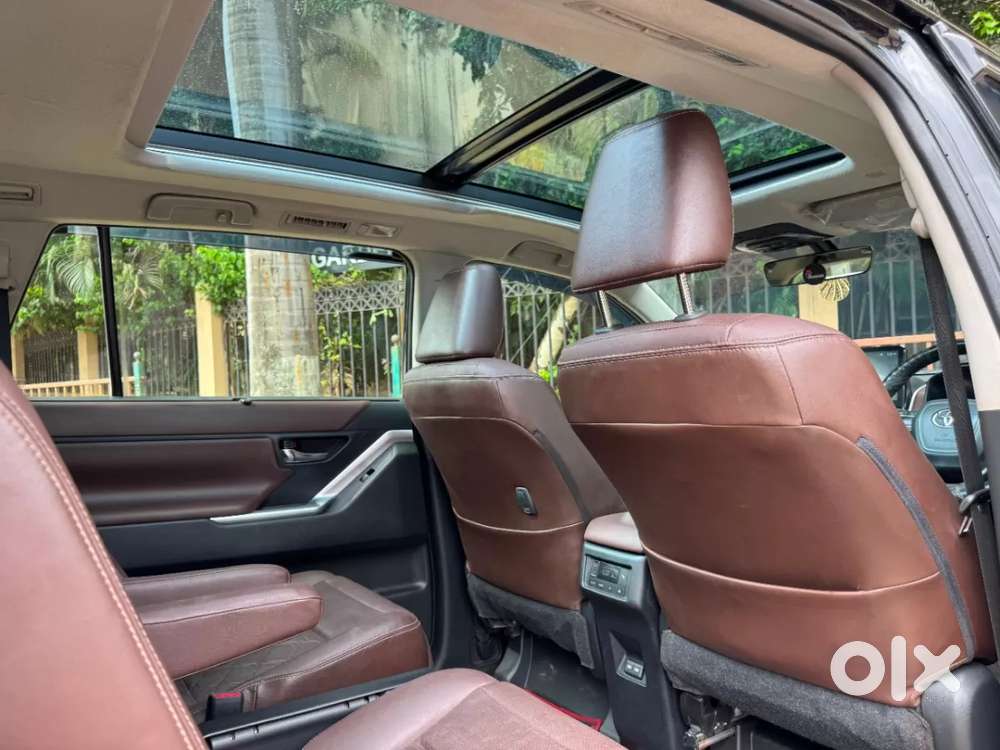 Toyota Innova Hycross 2.0 Zx Hybrid 7 Str, 2023, Petrol