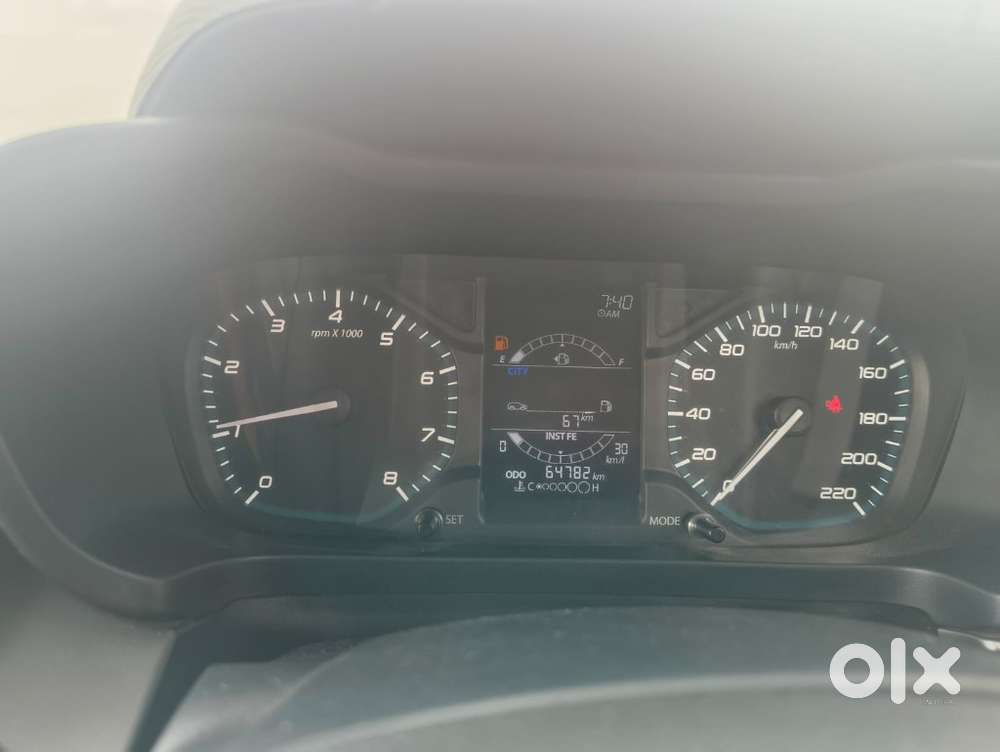 Tata Altroz 1.2 Xe, 2024, Petrol