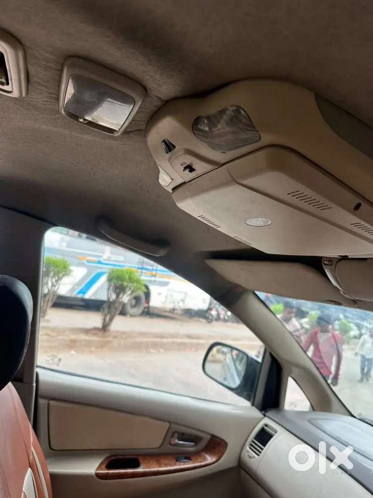 Toyota Innova 2.5 V 2009