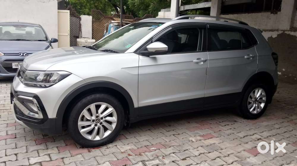 Volkswagen Taigun 1.0 Tsi Highline At, 2022, Petrol