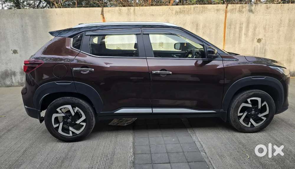 ​for Sale: Top-spec Nissan Magnite Turbo Cvt Xv Premium (dual Tone)