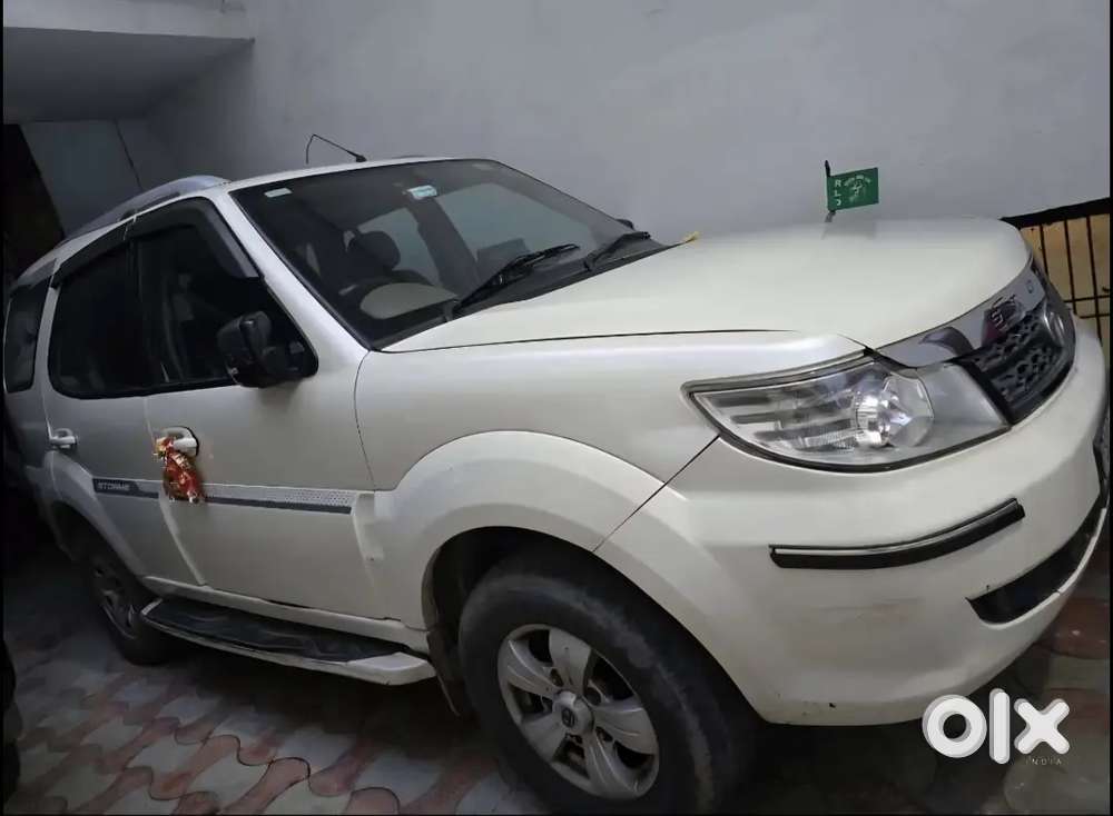 Tata Safari Storme Well Maintained