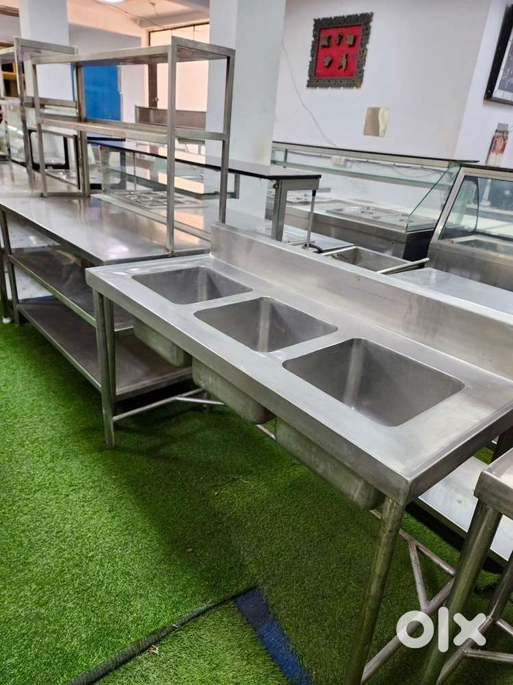 Sink:display counter,racks steel equips for restaurants bakery cafes