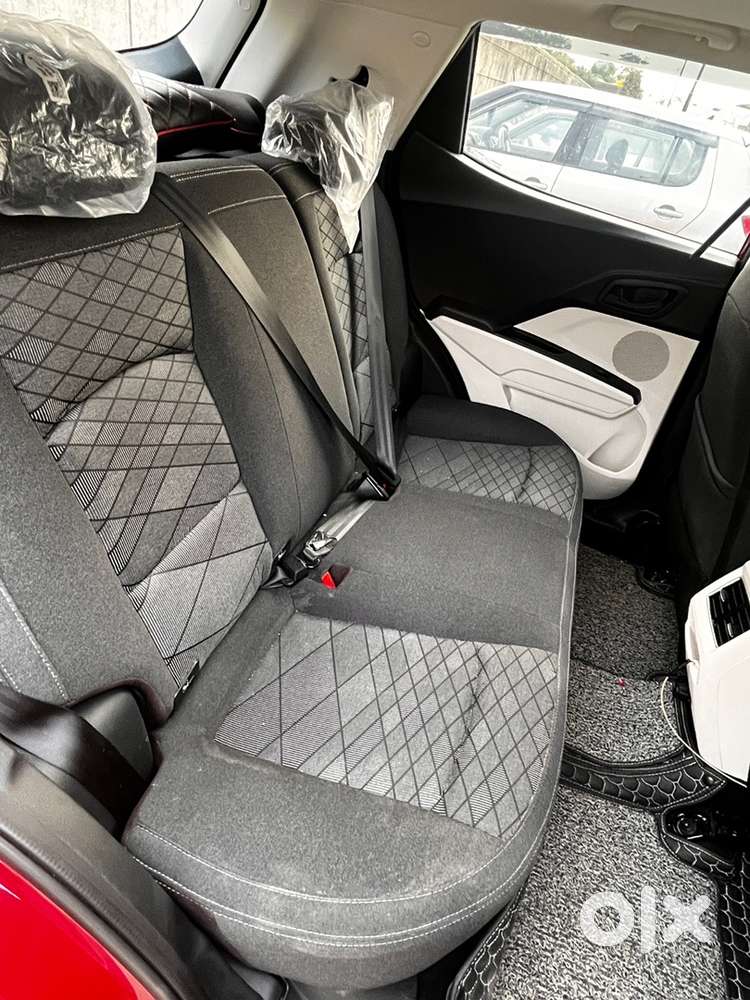 Mahindra Xuv 3xo Mx3 Petrol 2026