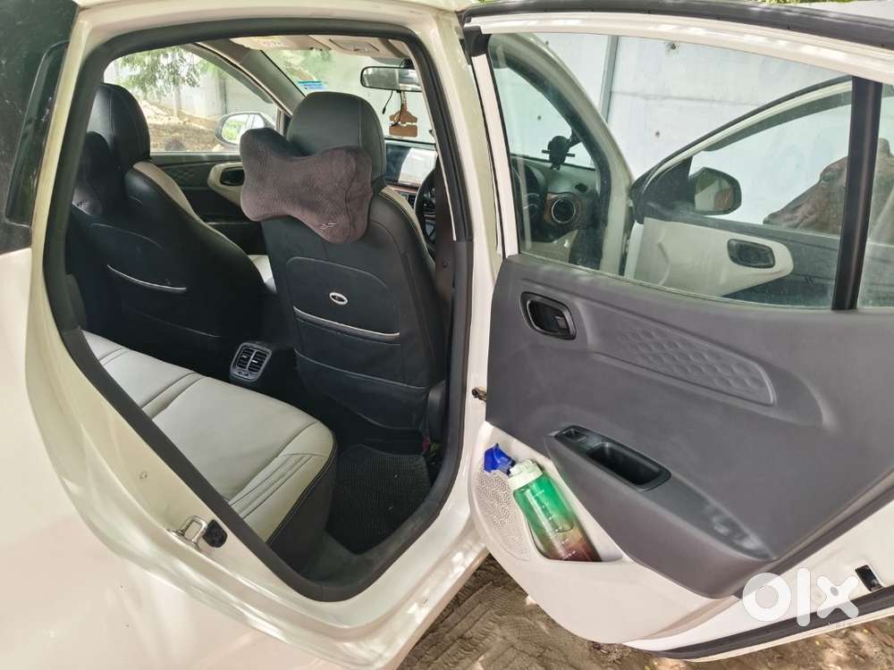 Hyundai Aura Cng (2022)   Single Driven  Zero-dep Insured