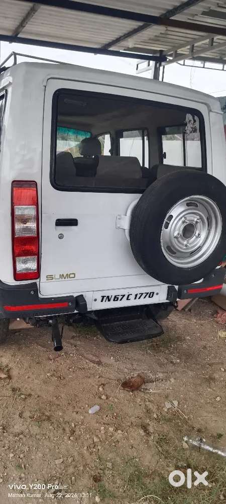 Tata Sumo Spacio 2000 Variant Gold,