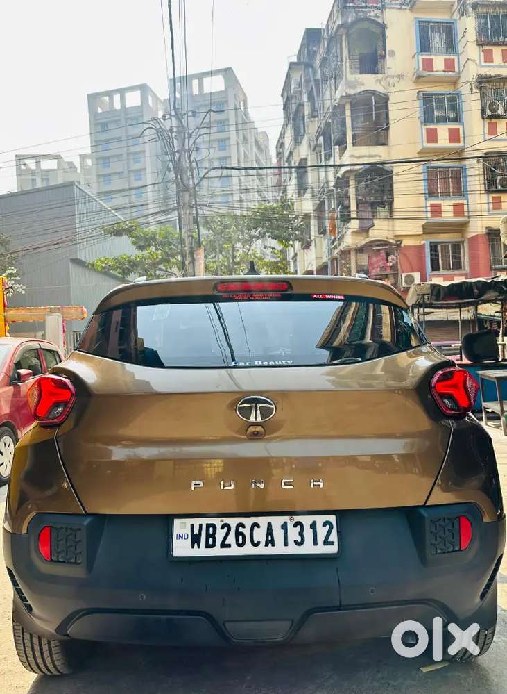 Tata Punch Dazzle 2024 Sunroof Year First