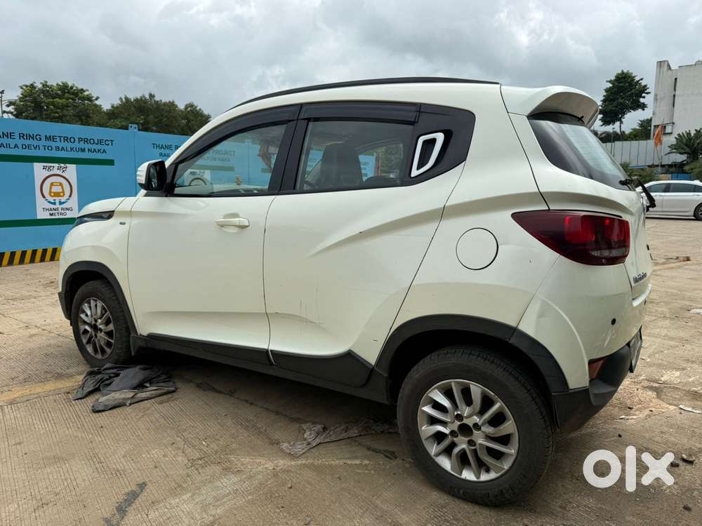 Mahindra Kuv 100 D75 K8 Dual Tone, 2016, Petrol