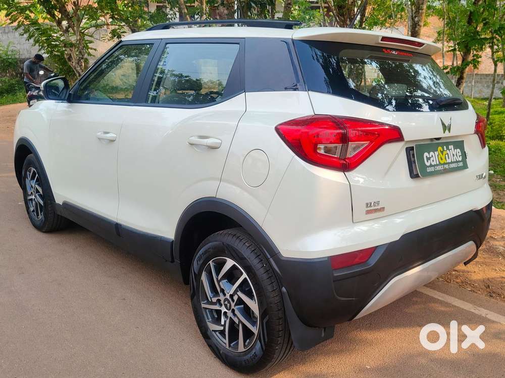 Mahindra Xuv300 1.2 W8 Amt Petrol, 2023, Petrol