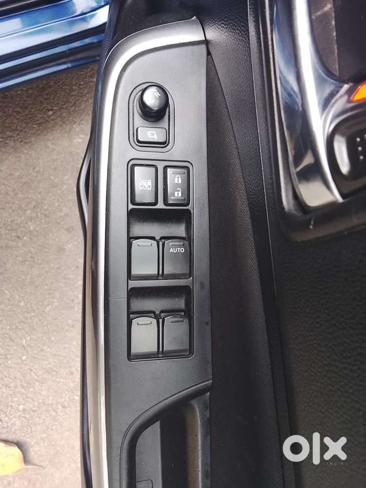 Maruti Suzuki Swift 2018 Amt Zxi, 2020, Petrol