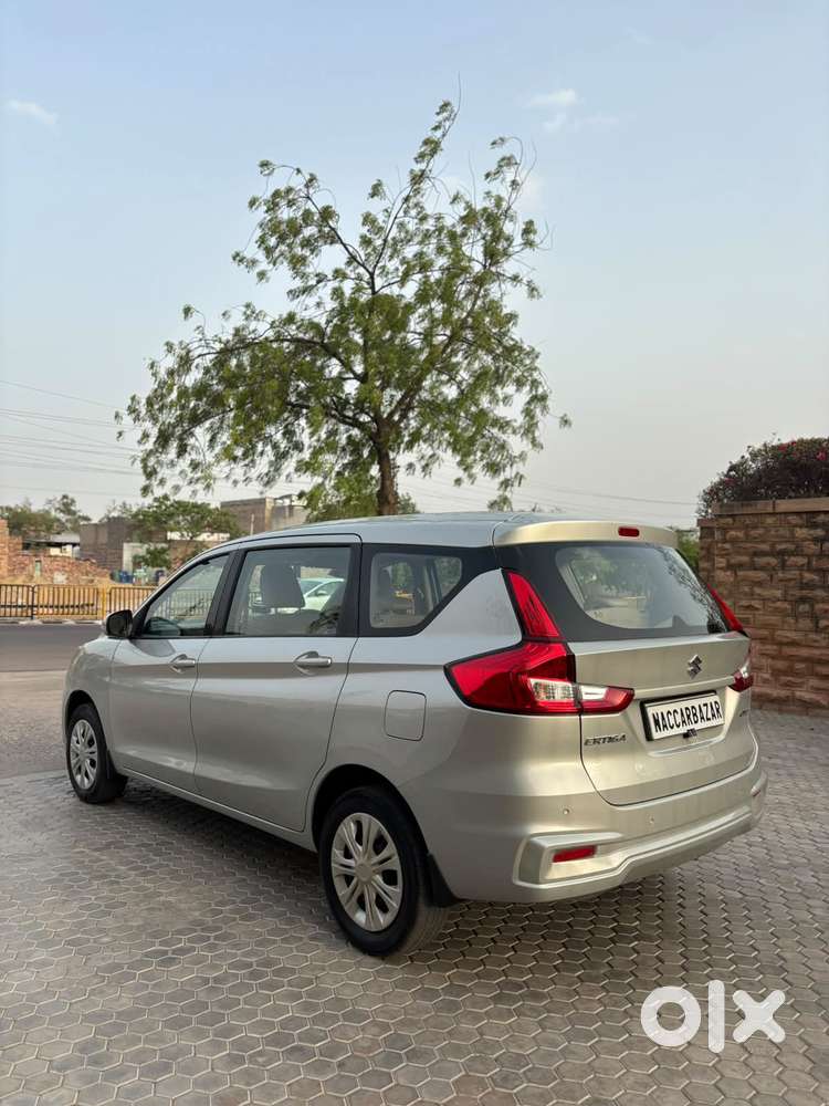 Maruti Suzuki Ertiga Vxi At Petrol, 2019, Petrol