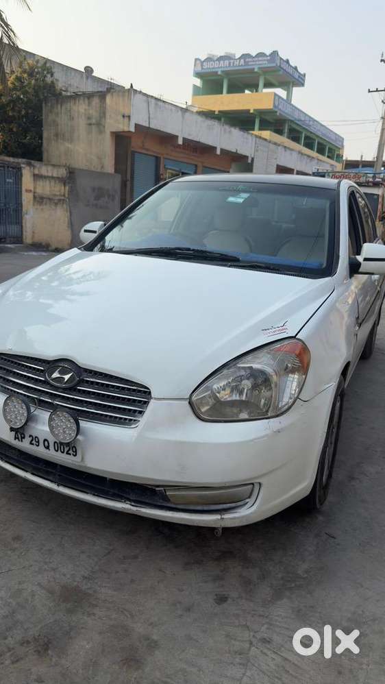 Hyundai Venue 2006 Diesel 220000 Km Driven