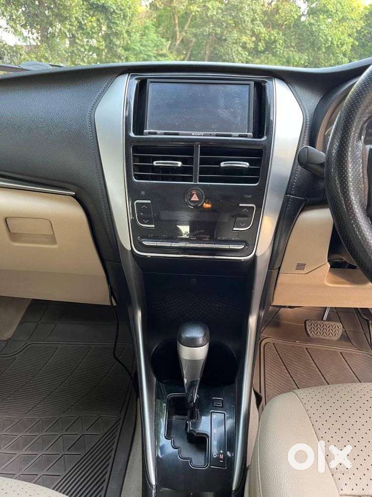 Toyota Yaris G Cvt, 2018, Petrol