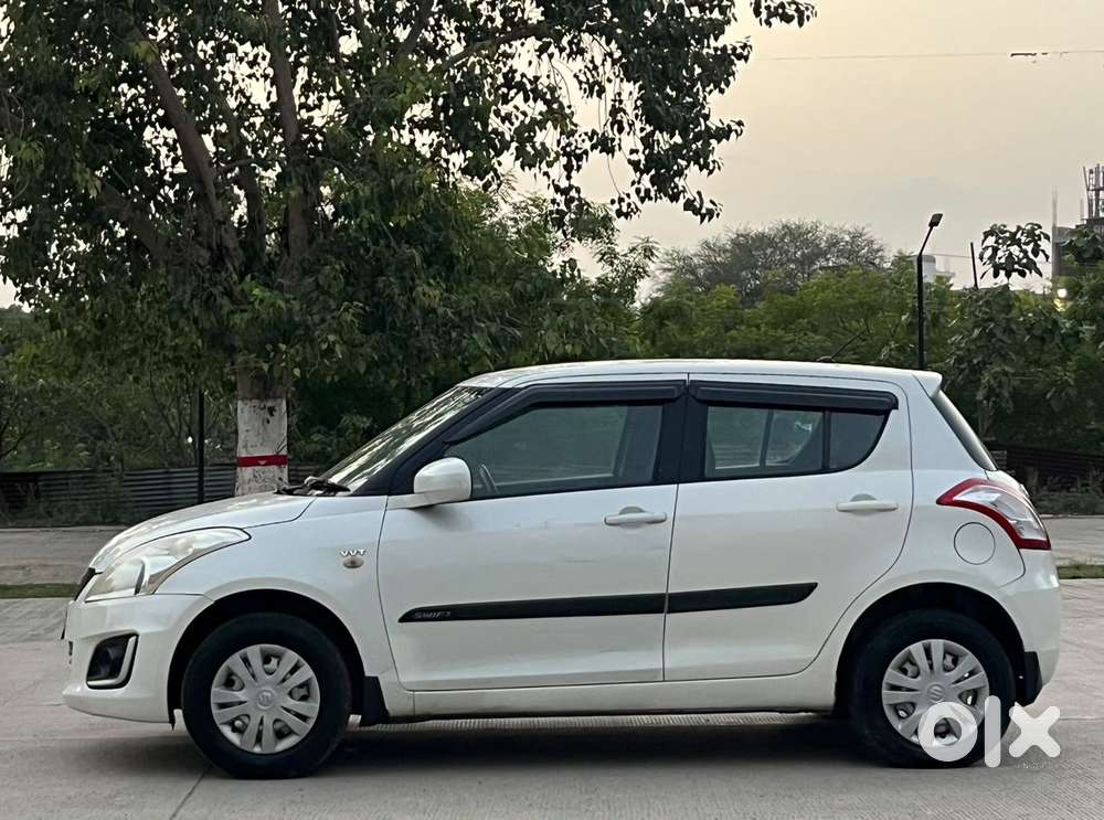 Maruti Suzuki Swift Vxi Optional, 2017, Petrol