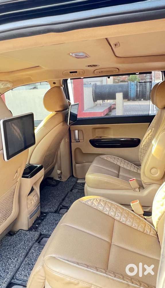 Kia Carnival Limousine Plus 7 Str, 2022, Diesel