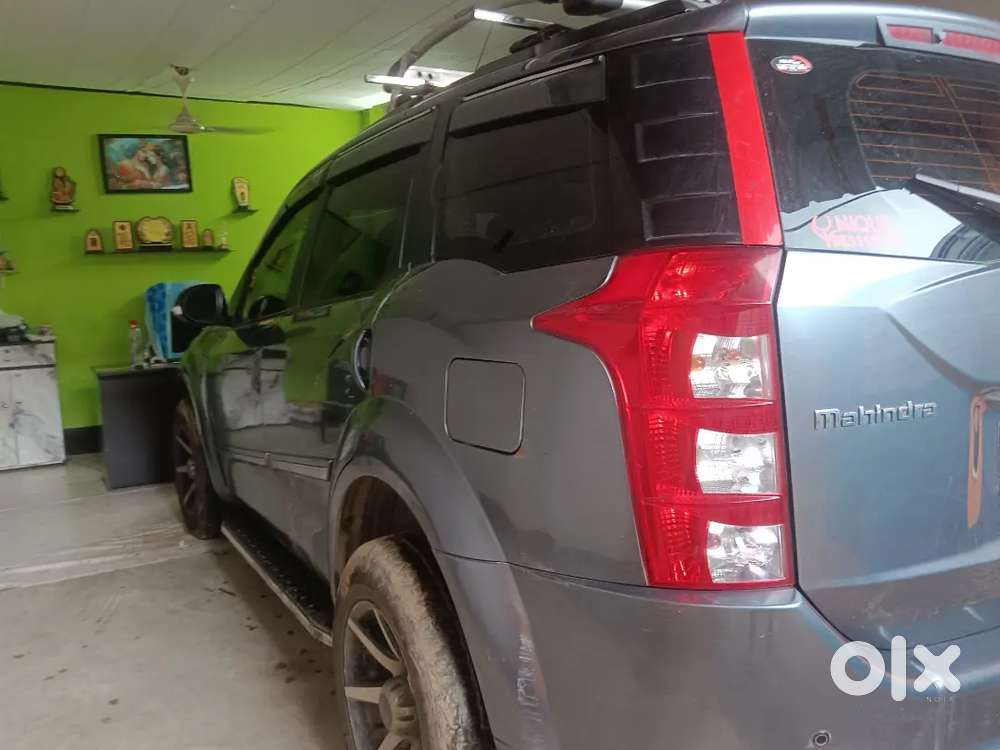 Xuv500 Diesel With Extra Fitted Screen Led Light Carrier  4 New Tyre