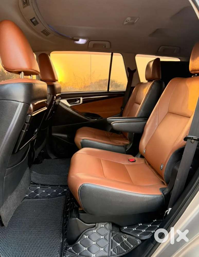 Toyota Innova Crysta 2.8 Zx At 7 Seater, 2019, Diesel