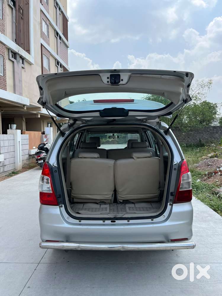 Toyota Innova 2.5 G (diesel) 8 Seater Bs Iv, 2012, Diesel