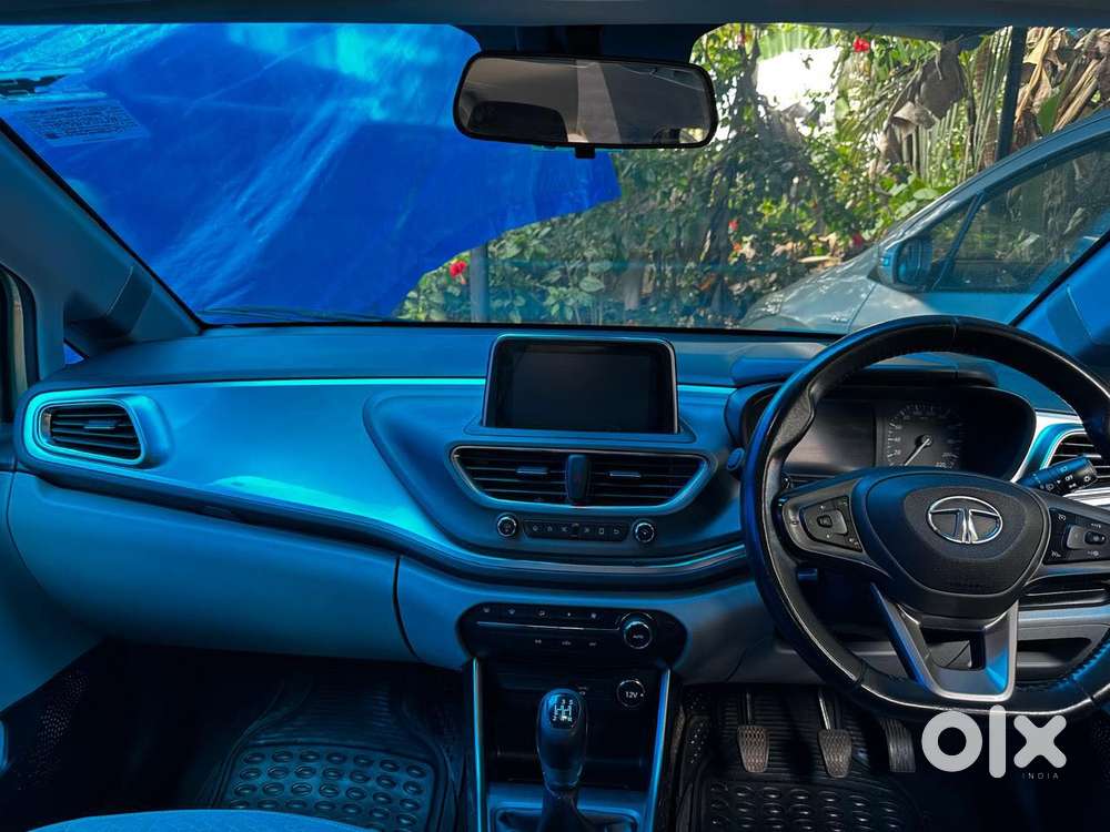 Tata Altroz Xz, 2020, Petrol