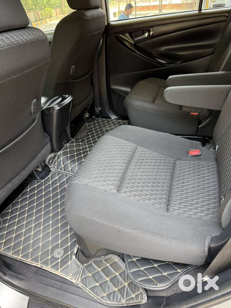 Toyota Innova Crysta 2.4 G Mt 7 Str, 2019, Diesel