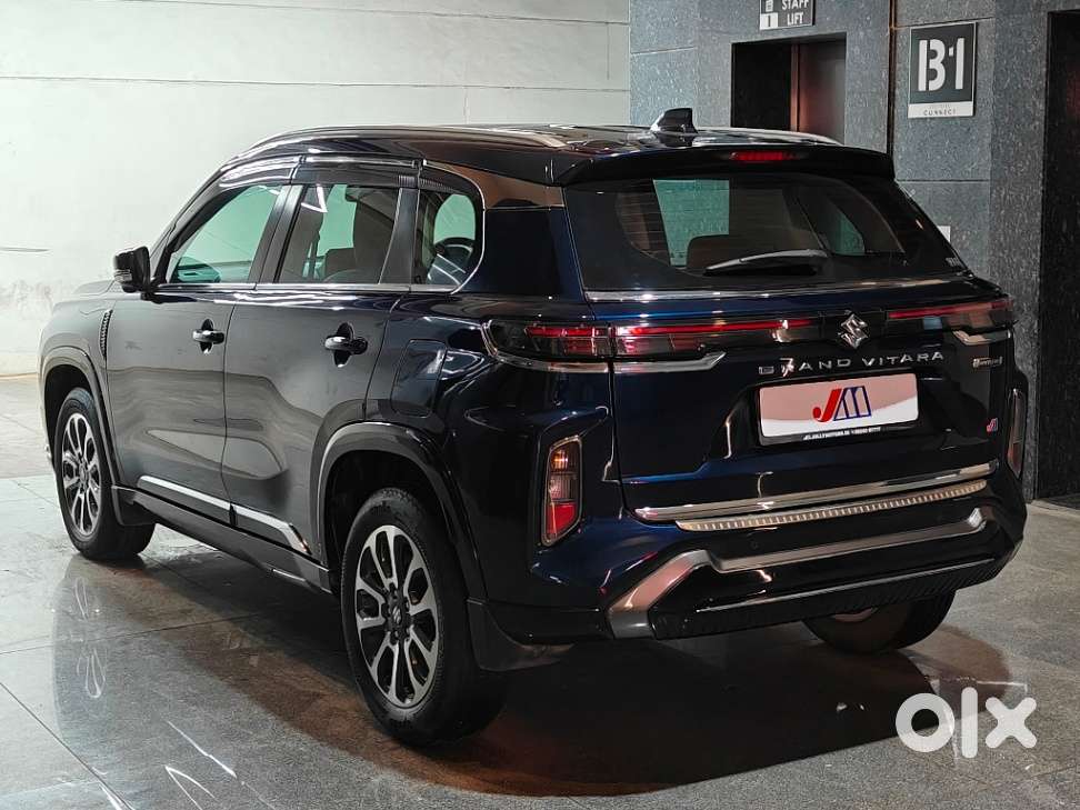 Maruti Suzuki Grand Vitara 1.5 Alpha Plus Intelligent Hybrid Ecvt, 2..