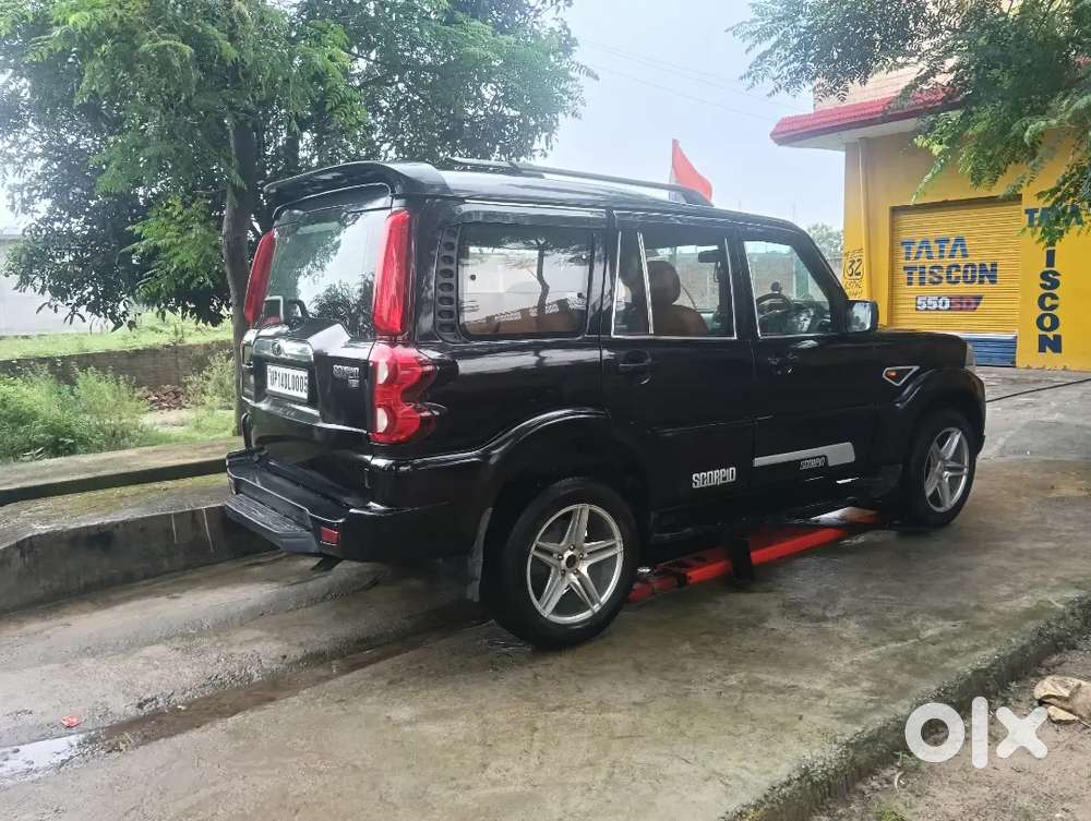 Mahindra Scorpio Diesel Manual 2018 Variant