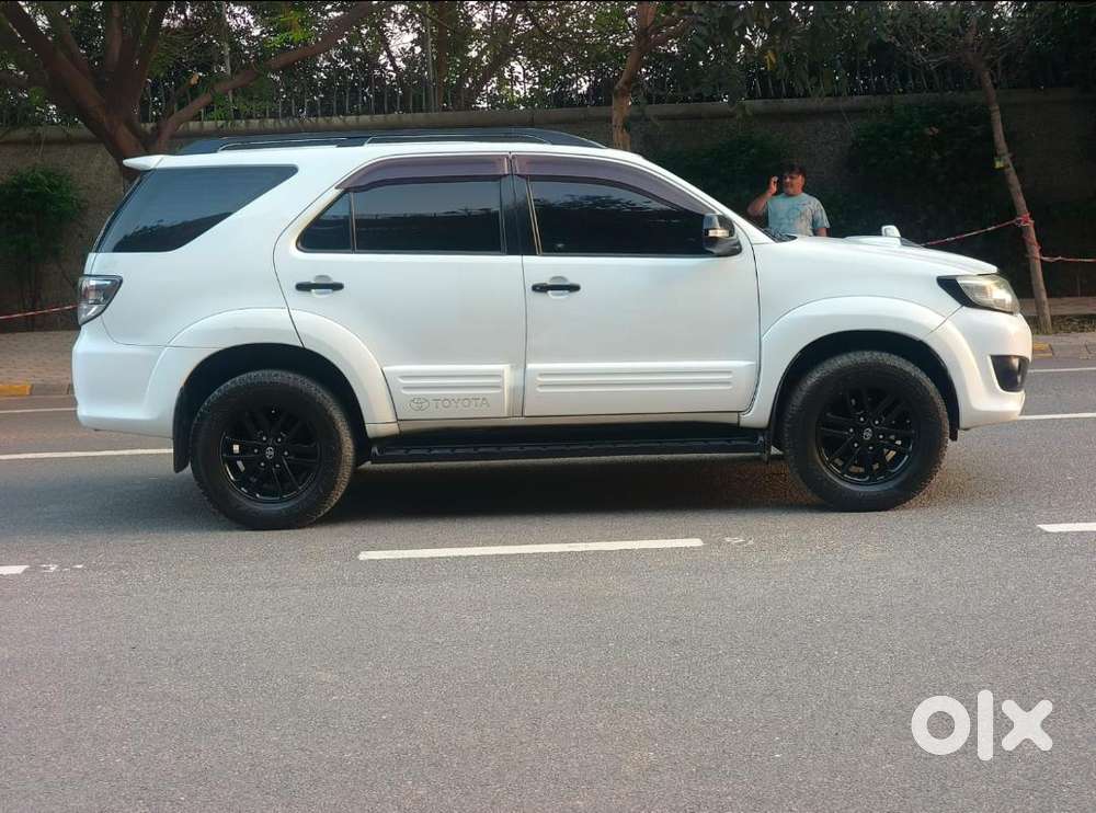 Toyota Fortuner 3.0 4x2 Mt, 2012, Diesel