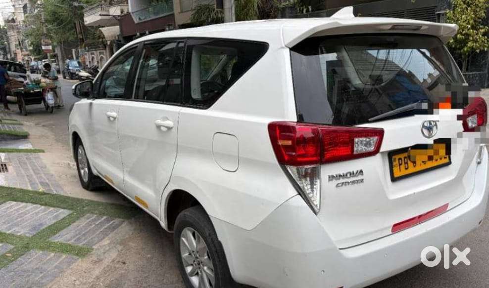 Toyota Innova Crysta 2.4 G Mt 7 Str, 2020, Diesel