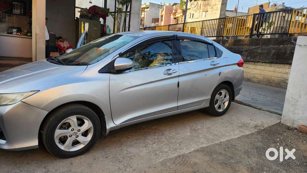 Honda City V At Sunroof I-vtec, 2014, Petrol