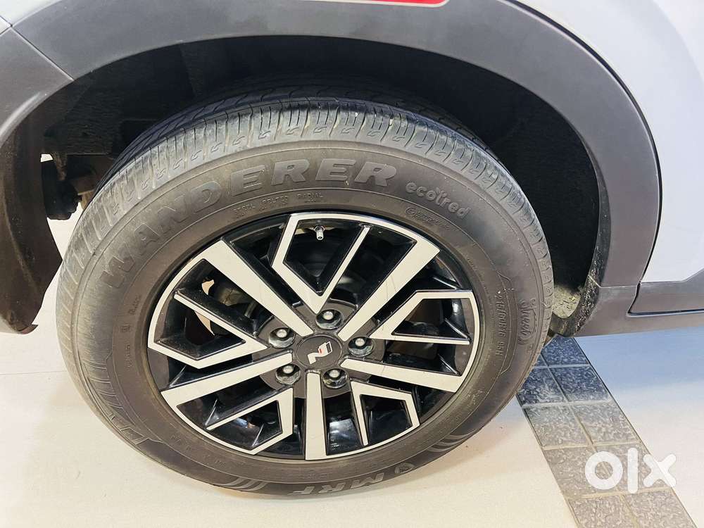 Hyundai Venue N Line 1.0 N8 Turbo Dct Dual Tone, 2024, Petrol