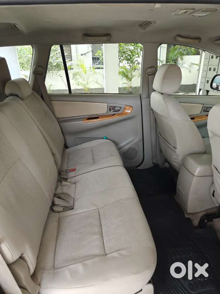 Toyota Innova 2009 Diesel 2nd Owner