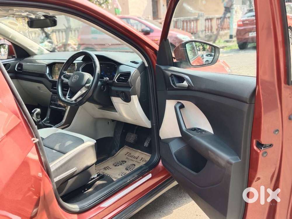 Volkswagen Taigun 1.0 Tsi Topline At, 2023, Petrol