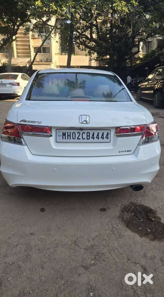 Honda Accord 2.4 Elegance Manual, 2011