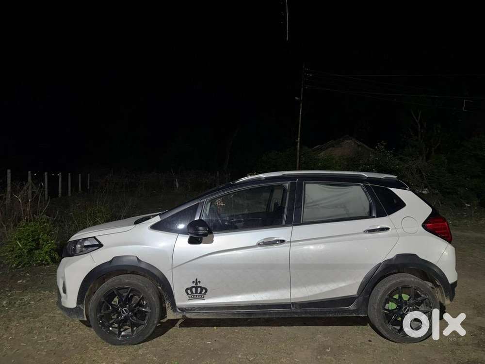 Honda Wr-v I-vtec 2018 With Sunroof