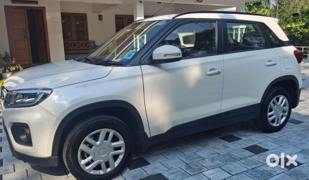 Maruti Suzuki Brezza 1.5 Vxi At Smart Hybrid, 2021, Petrol