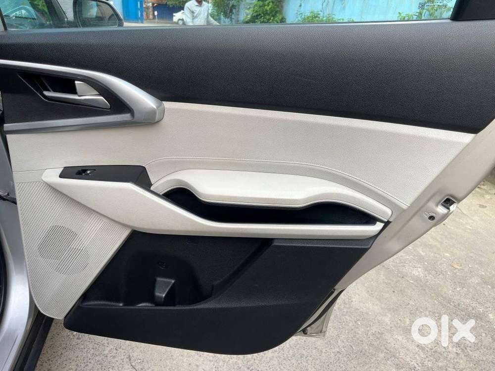 Kia Carens 1.4 Prestige 7 Str, 2022, Petrol