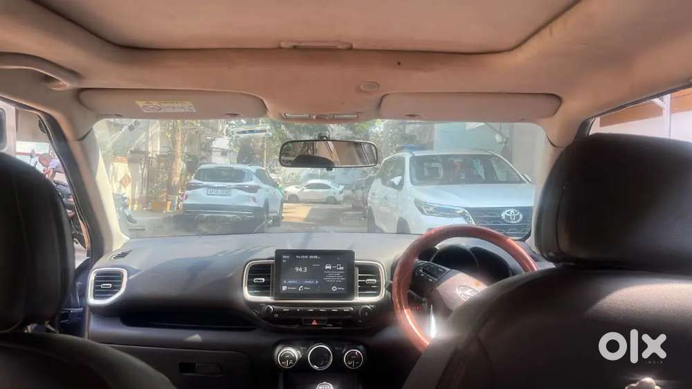 Hyundai Venue Crdi Manual 2021