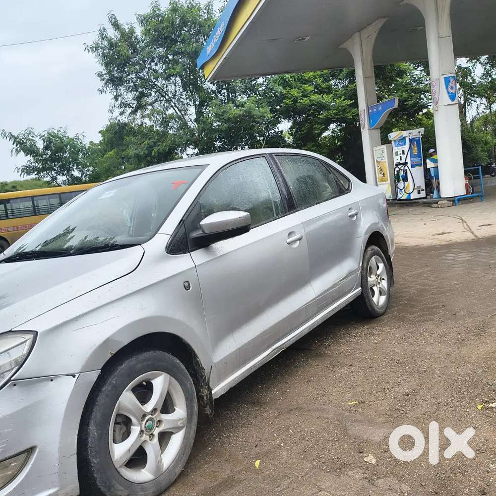 Skoda Rapid Elegance 2012 Diesel Manual