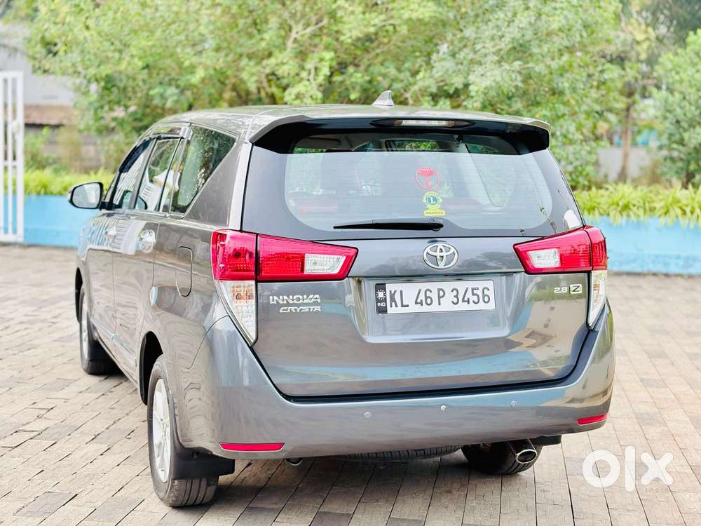 Toyota Innova Crysta 2.8 Gx At 7 Str, 2016, Diesel