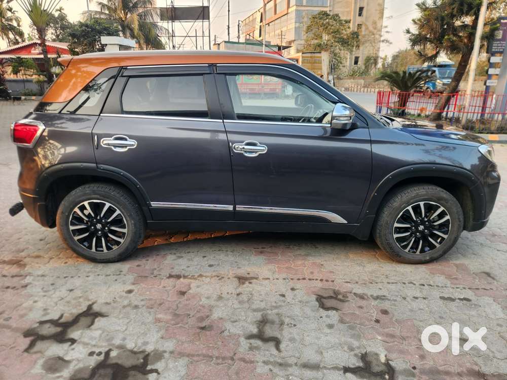 Maruti Suzuki Brezza 1.5 Zxi Plus Smart Hybrid Dual Tone, 2022, Petr..