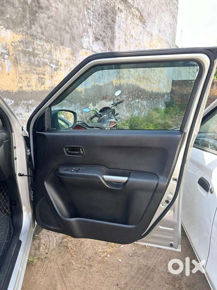 Maruti Suzuki Ignis 2022 Petrol Well Maintained