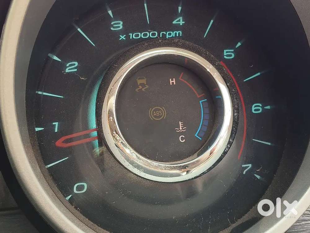 Mahindra Xuv500 Awd 2016