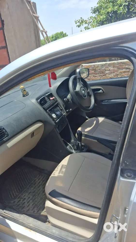 Volkswagen Polo 2011 Petrol 120000 Km Driven