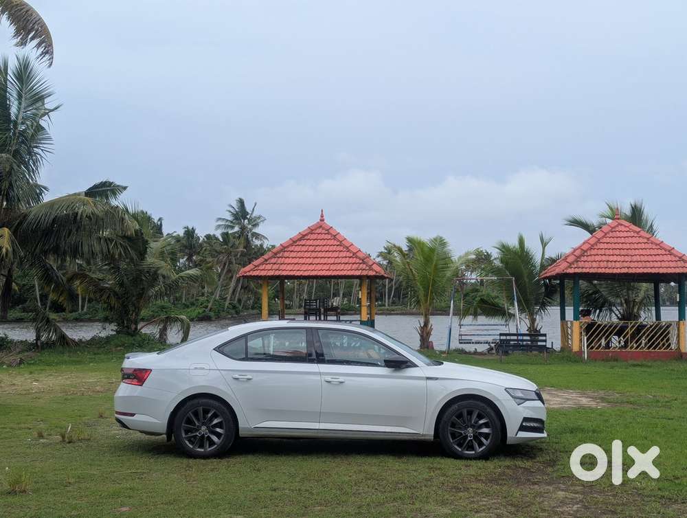 Skoda Superb Sportline 2.0l Tsi | Mint Condition | Under Warranty