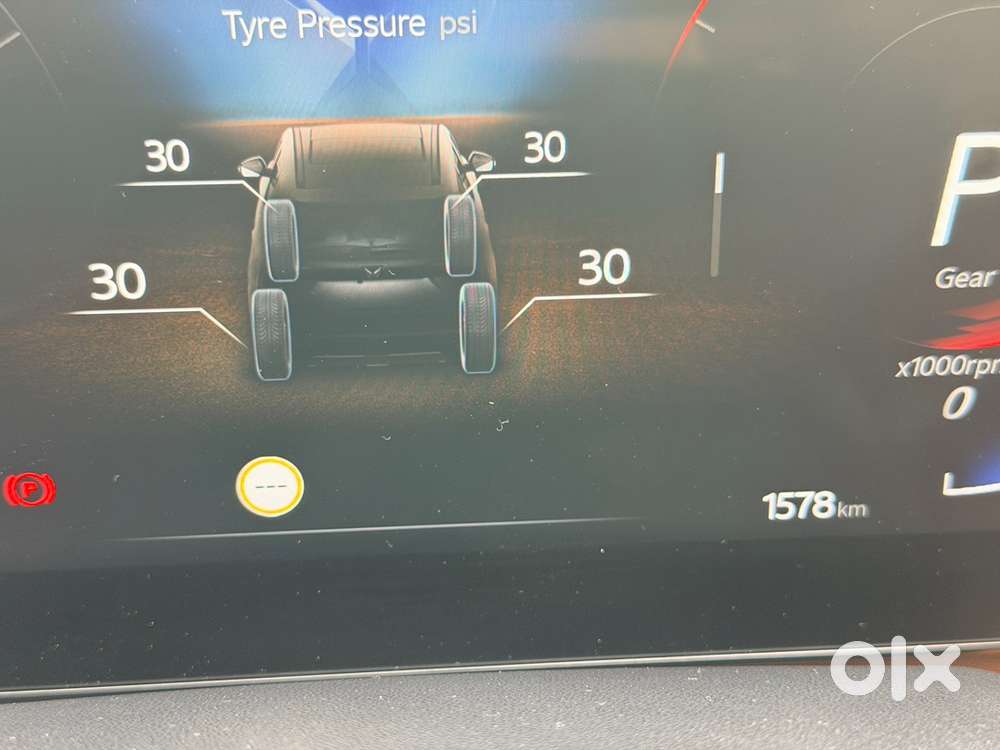 Mahindra Xuv 7xo 2016 Year