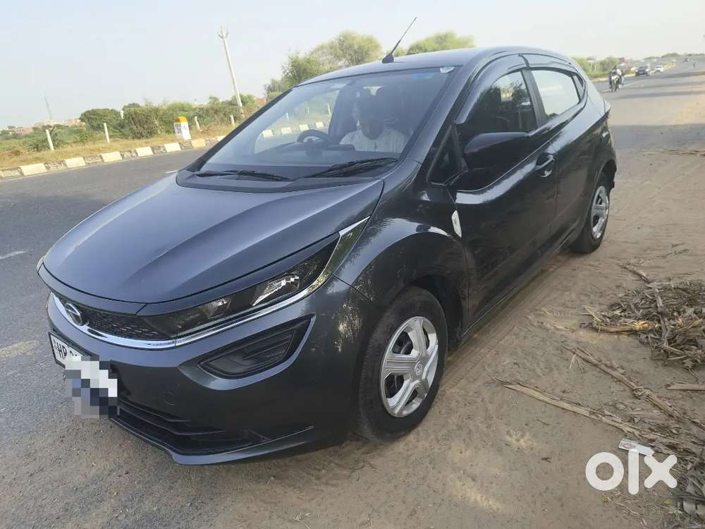 Tata Altroz Xe Petrol 2021