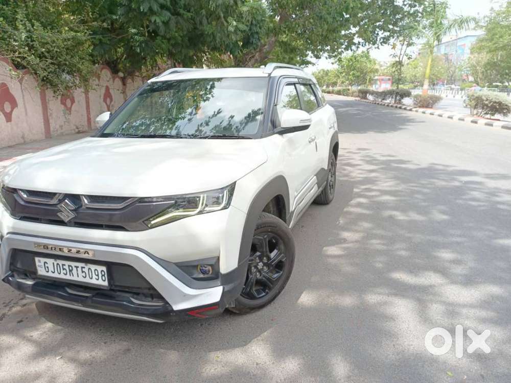Maruti Suzuki Brezza 1.5 Zxi Smart Hybrid, 2023, Petrol