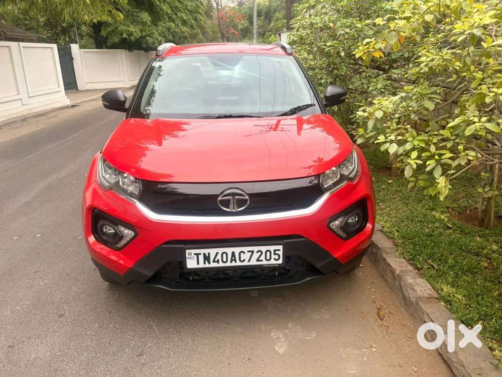Tata Nexon Amt 1.2 Revotron Xma, 2023, Petrol