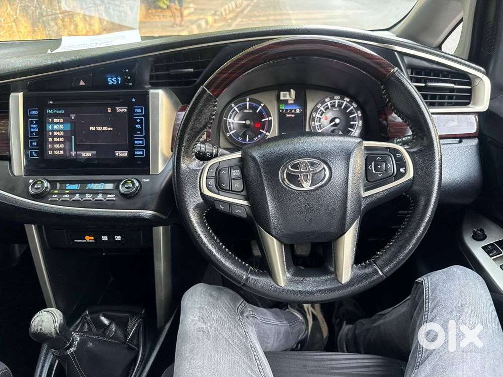 Toyota Innova Crysta 2.4 V 8 Str, 2017, Diesel