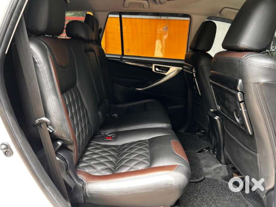 Toyota Innova Crysta 2.4 V 8 Str, 2023, Diesel
